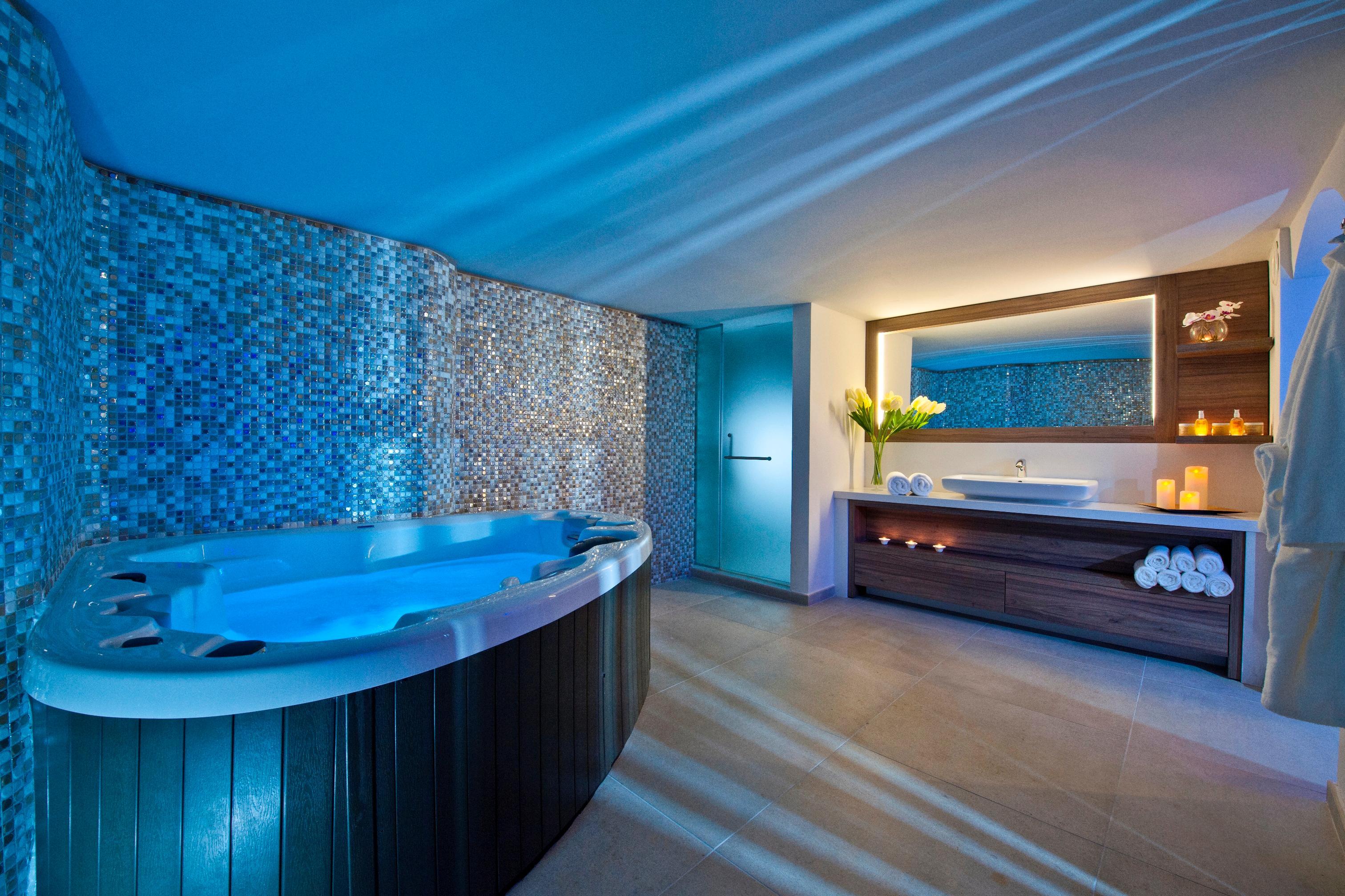 Pernera Hotel 4*